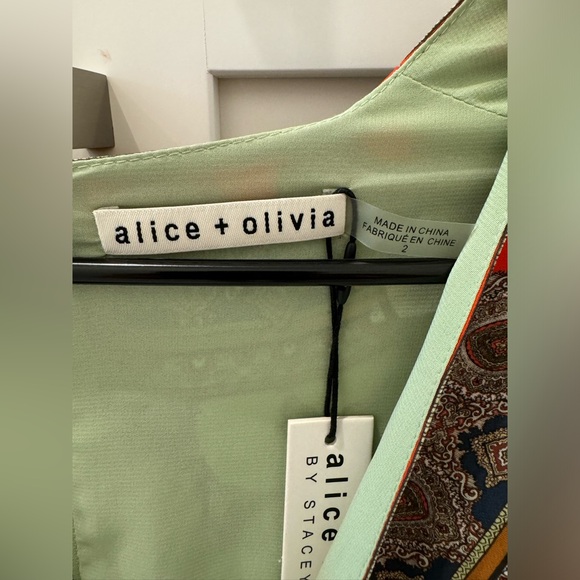 ALICE + OLIVIA Haveri Handkerchief Kimono Mini Dress Tie Sash Belt Size 2 NWT - Picture 2 of 10